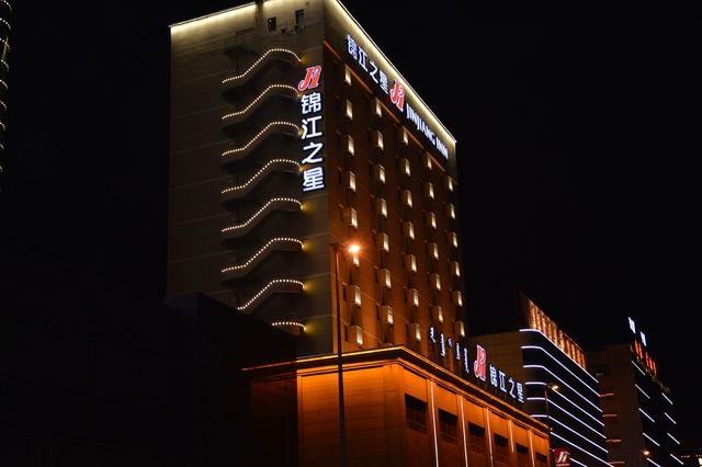 南京諾爾迅亮化LED戶(hù)外亮化工程案例