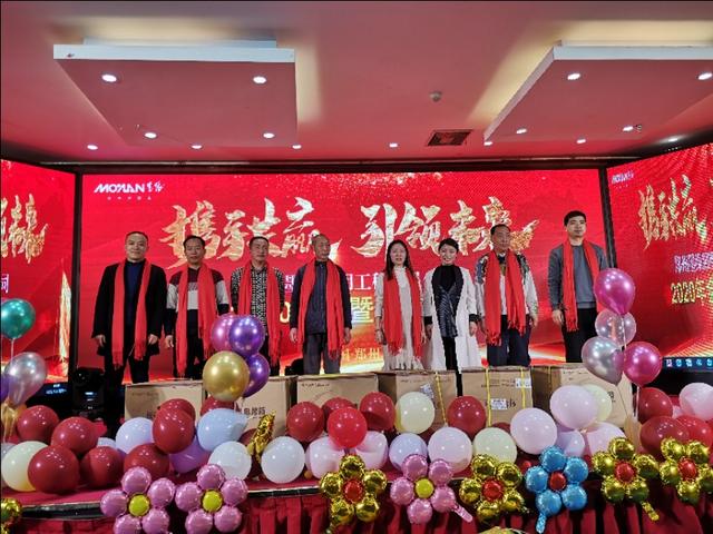 攜手共贏·引 領(lǐng)未來(lái)南京諾爾迅亮化2020迎新年會(huì)精彩舉辦 攜手共贏·引 領(lǐng)未來(lái)南京諾爾迅亮化2020迎新年會(huì)精彩舉辦